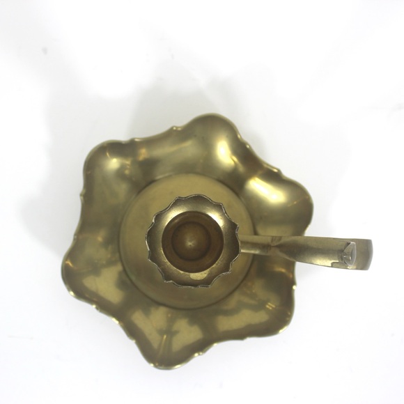 Brass Chamberstick, Single Vintage Candle Holder, Chamber Stick, Solid Brass - Picture 3 of 8